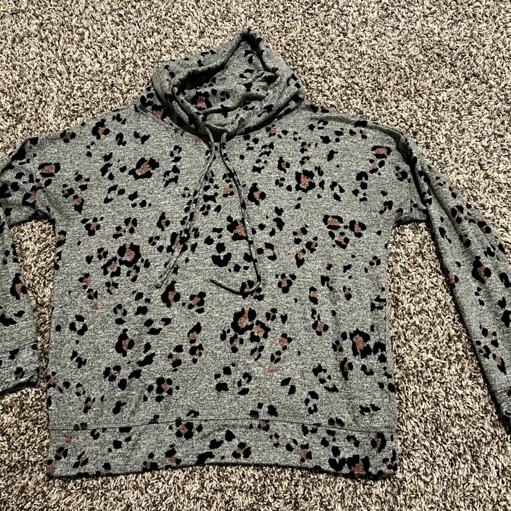 Women’s sweater